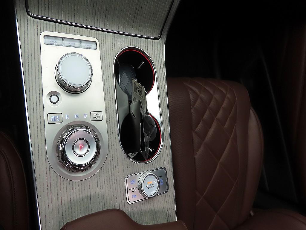 Genesis GV80 - Vista 10