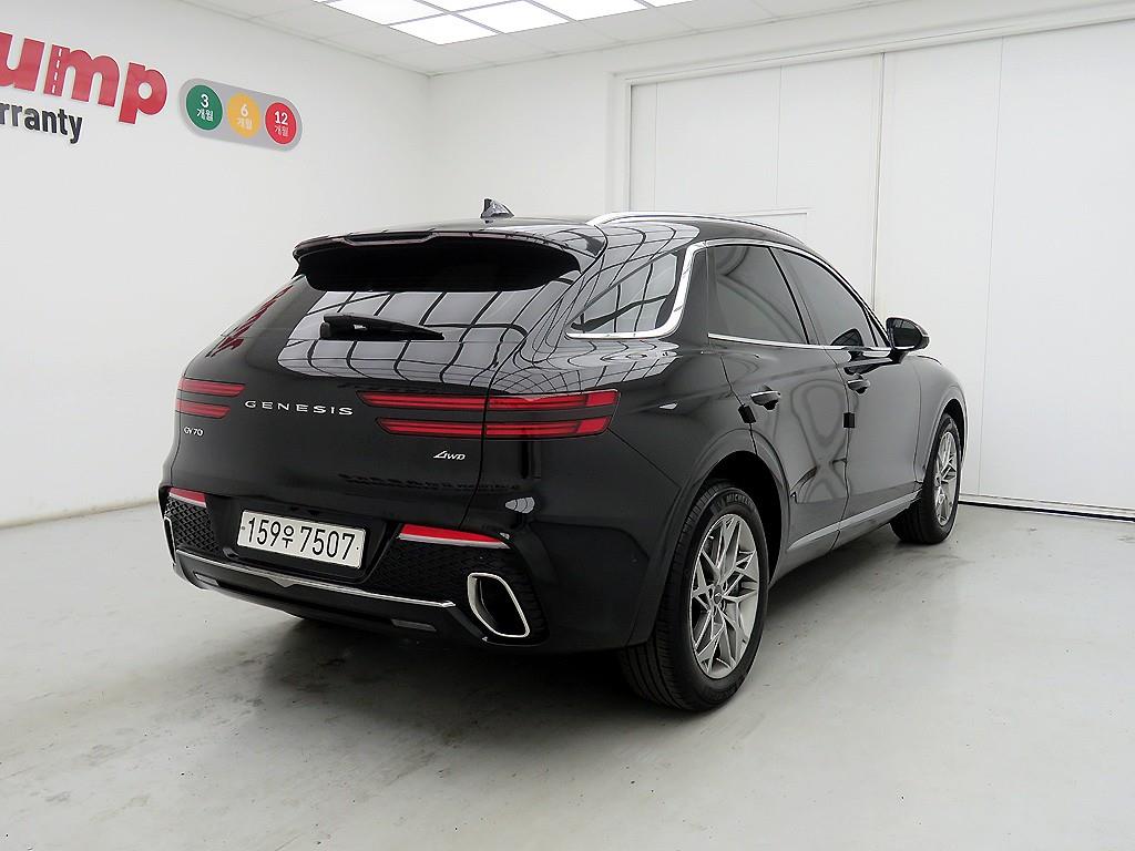 Genesis GV70 - Vista 4