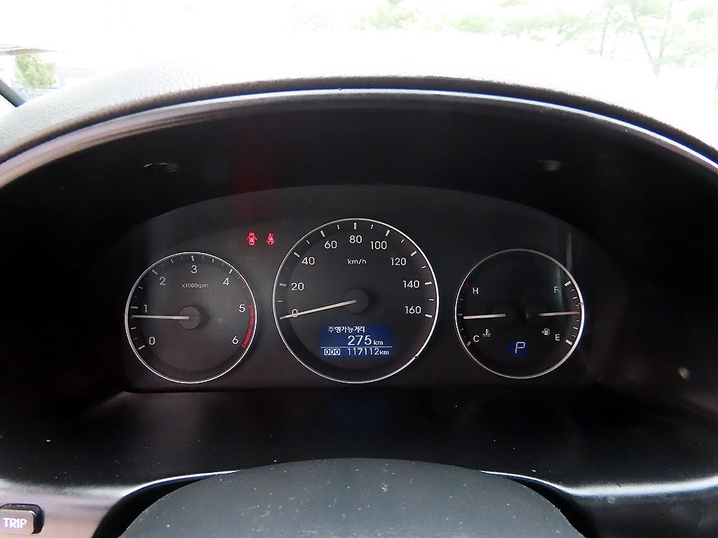 HYUNDAI Starex - Vista 10