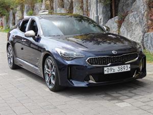 KIA Stinger - Vista 4