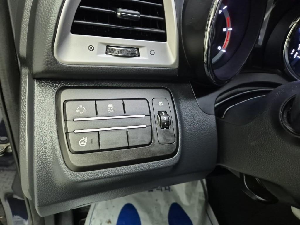 Ssangyong Tivoli 2016 Azul - Importación desde Corea - HF Imports Iquique - Foto 14