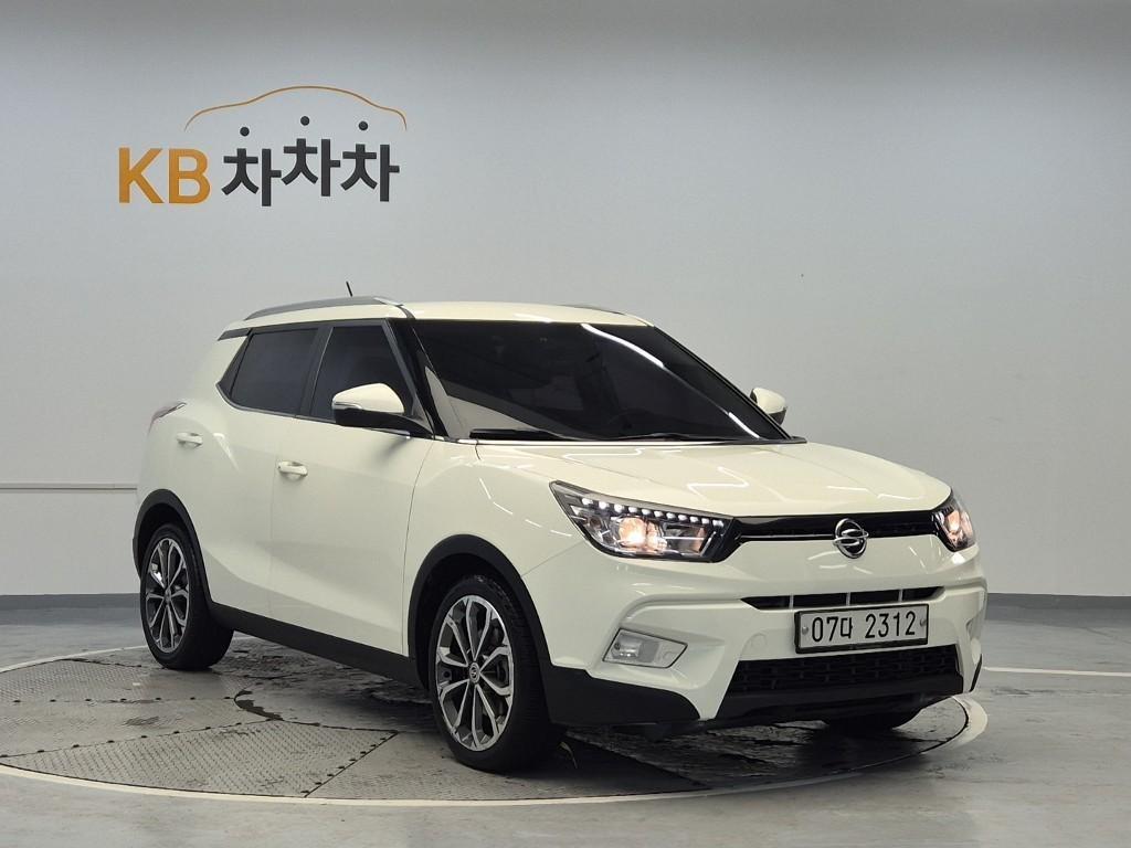 Ssangyong Tivoli - Vista 4