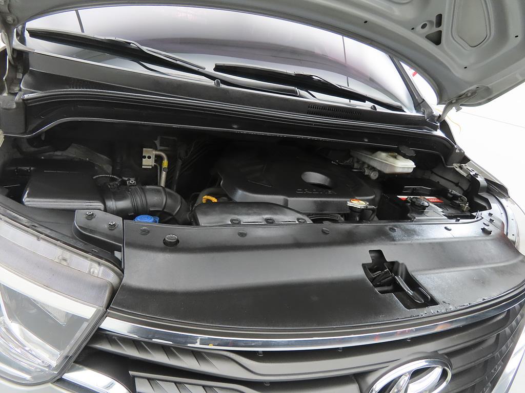 HYUNDAI Starex 2018 Gris - Importación desde Corea - HF Imports Iquique - Foto 19