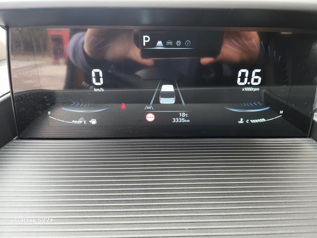 HYUNDAI Staria 2023 Amarillo - Importación desde Corea - HF Imports Iquique - Foto 15