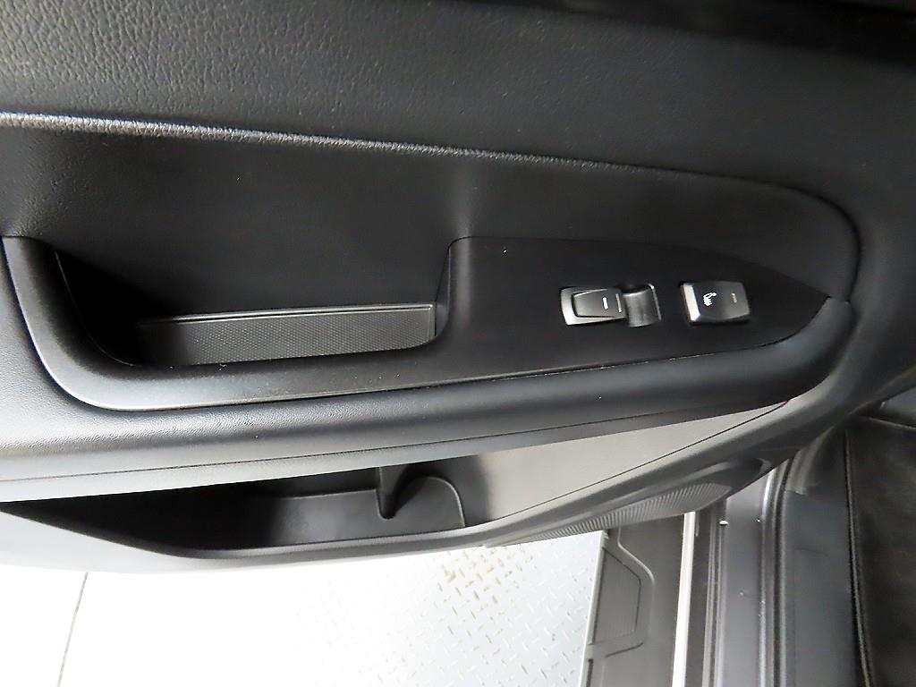 Ssangyong Rexton - Vista 12