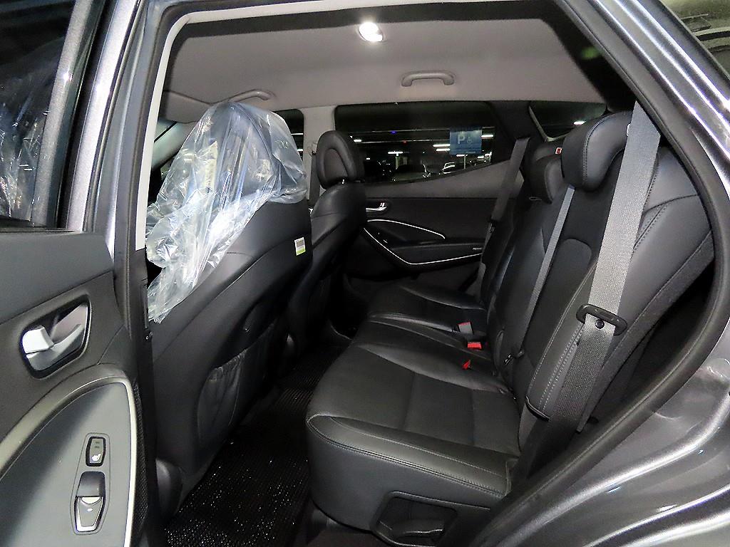 HYUNDAI Santa Fe - Vista 7
