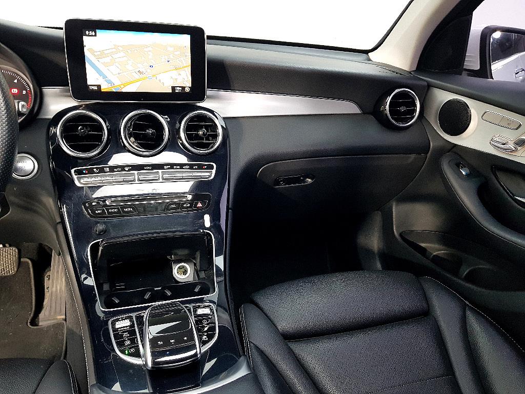 Mercedes Benz GLC Class - Vista 10