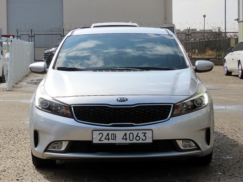 KIA K3 2018 - Importación desde Corea - HF Imports Iquique - Foto 1