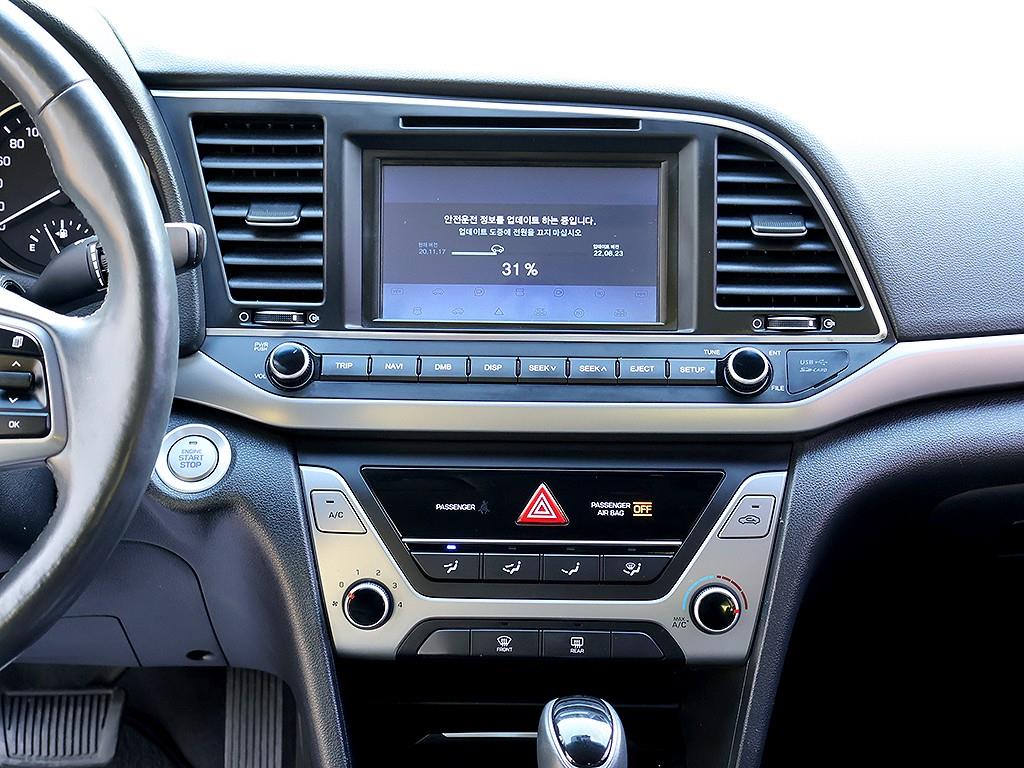 HYUNDAI Avante 2017 Blanco - Importación desde Corea - HF Imports Iquique - Foto 9