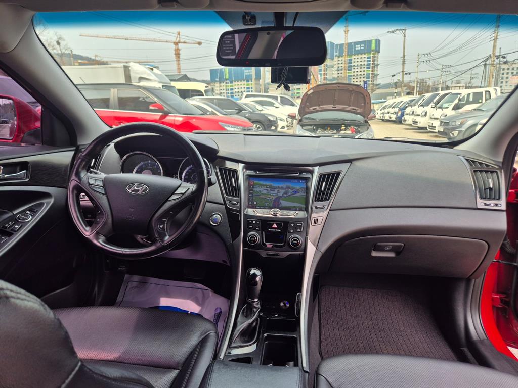 HYUNDAI Sonata - Vista 7