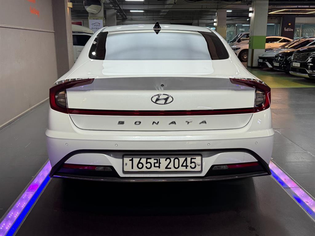 HYUNDAI Sonata - Vista 4