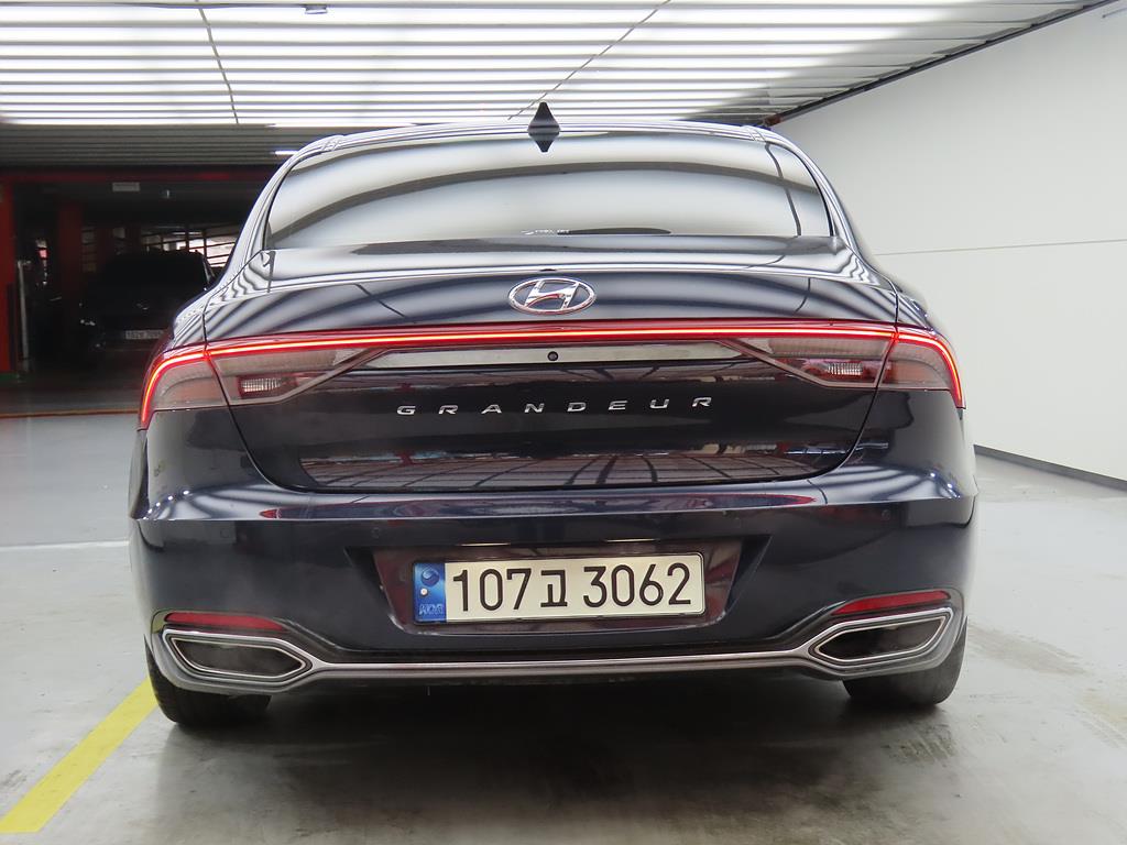 HYUNDAI Grandeur - Vista 4
