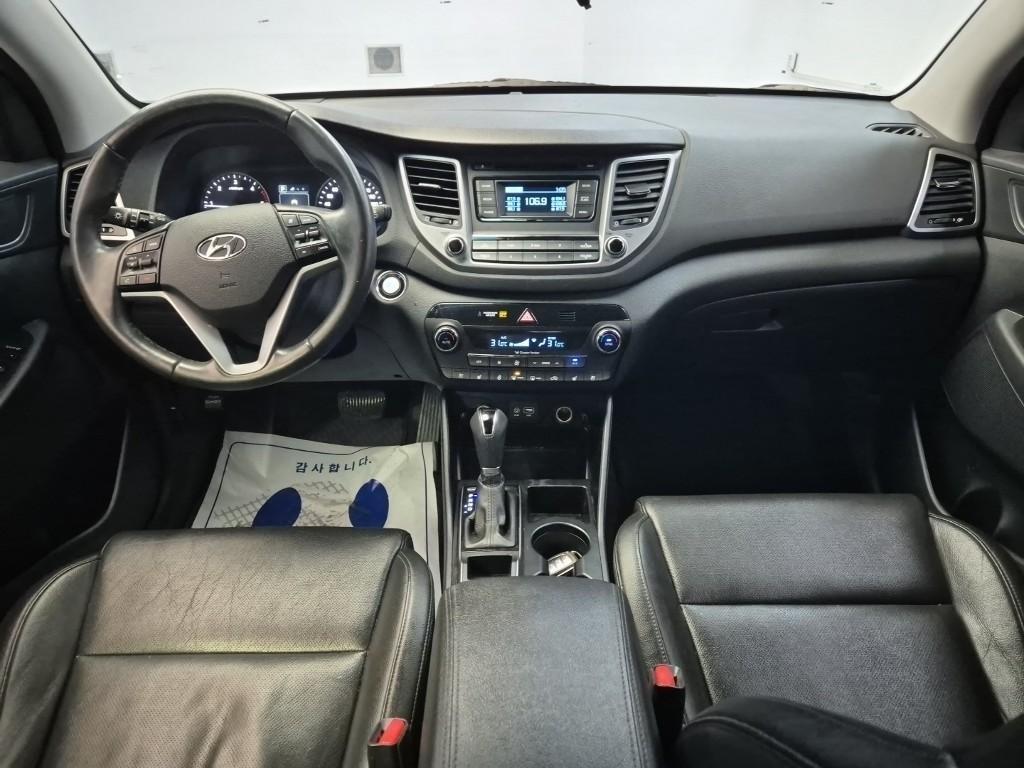 HYUNDAI Tucson - Vista 7