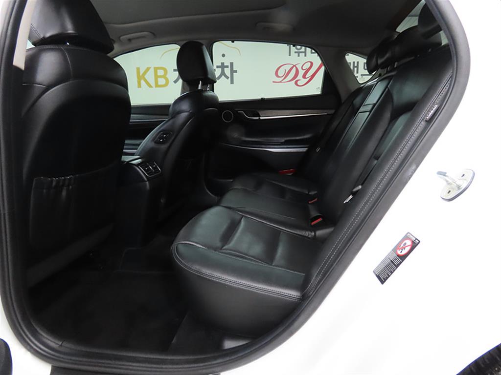 HYUNDAI Grandeur - Vista 6