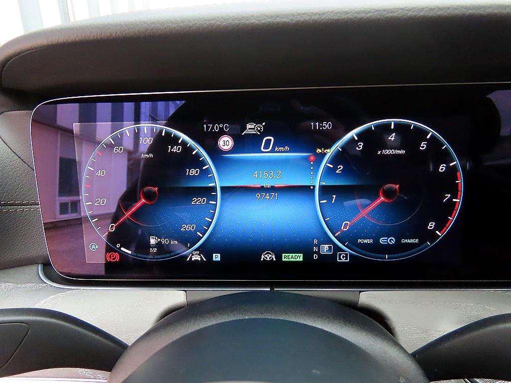 Mercedes Benz E class - Vista 9