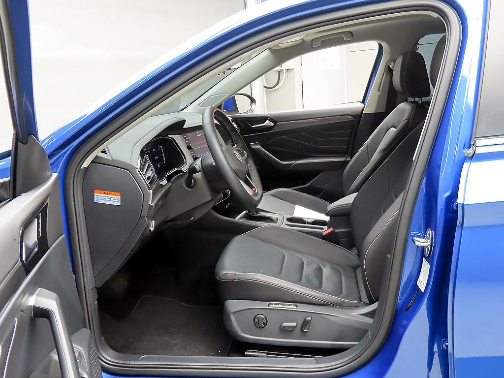 Volkswagen Jetta - Vista 5