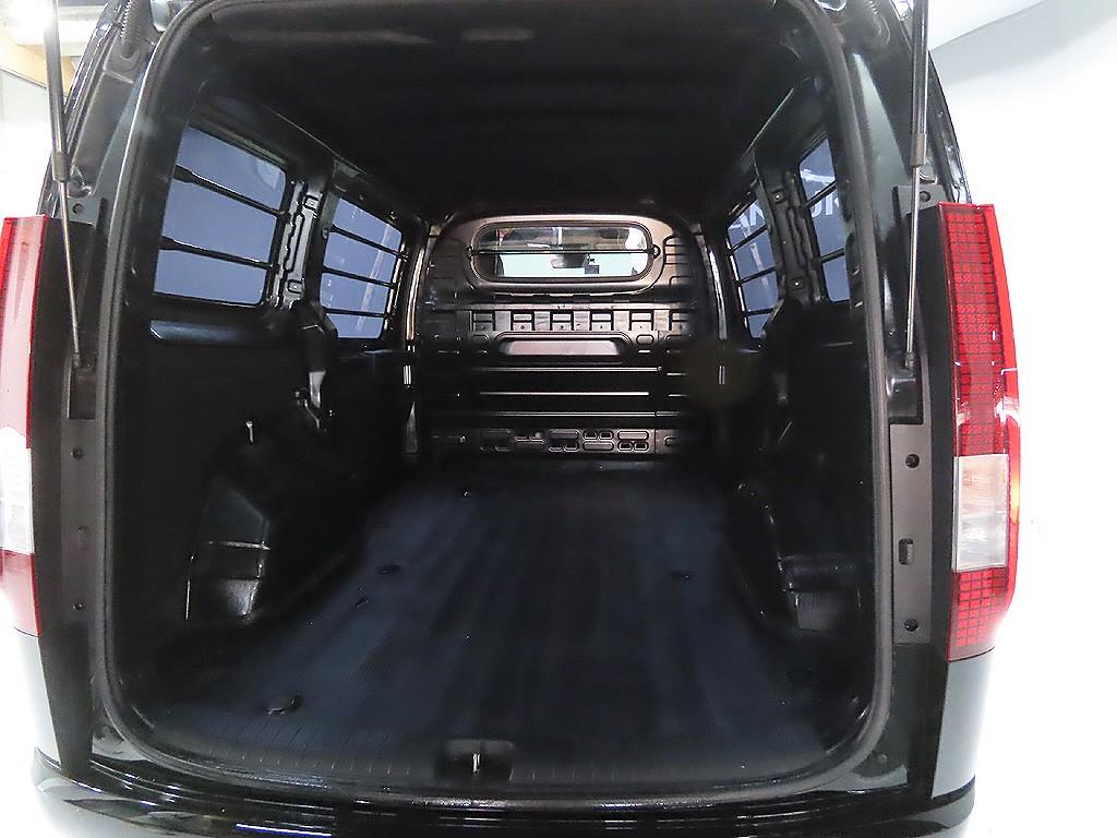 HYUNDAI Staria 2023 Negro - Importación desde Corea - HF Imports Iquique - Foto 8