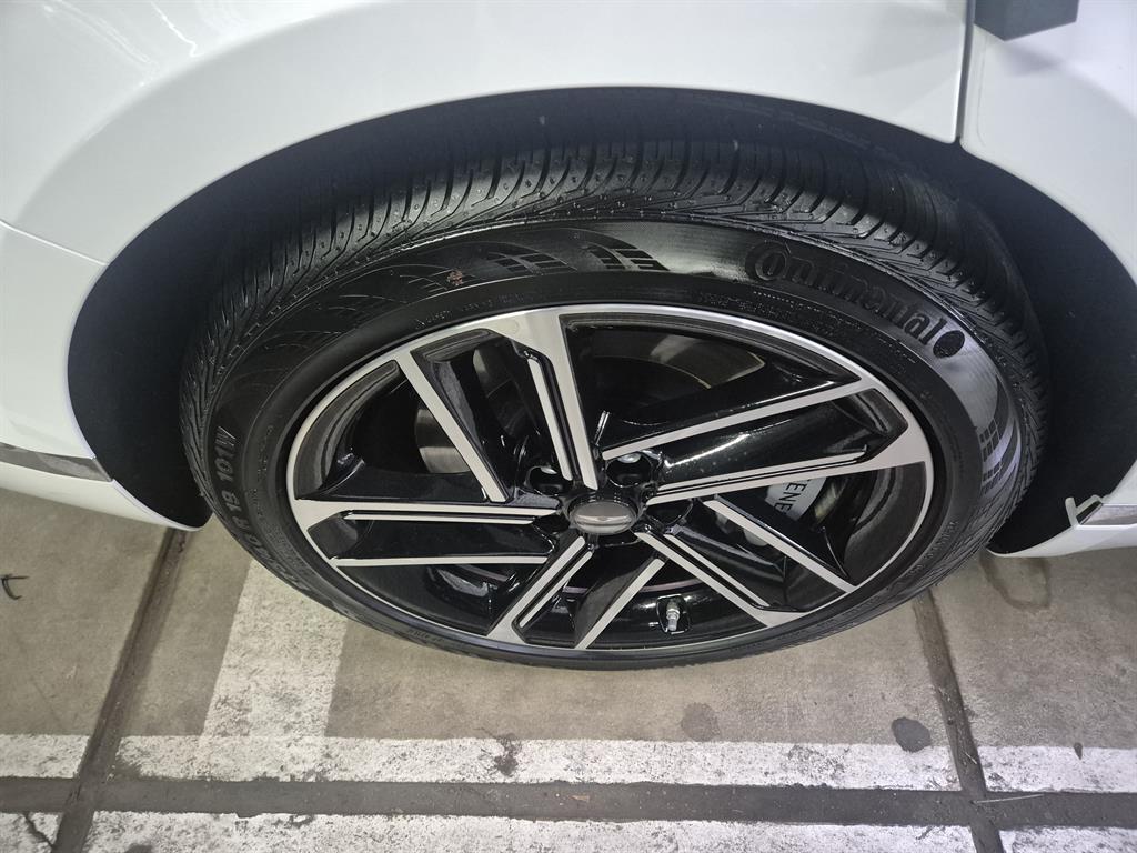 Genesis G80 - Vista 7