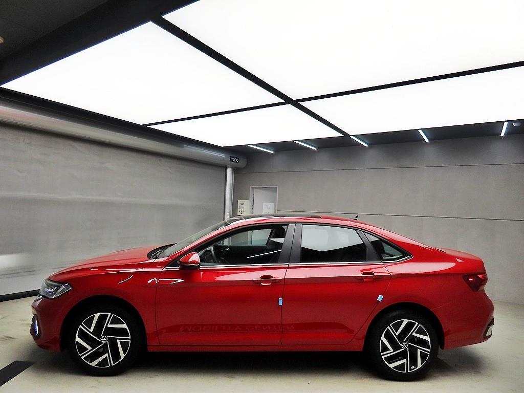 Volkswagen Jetta - Vista 4