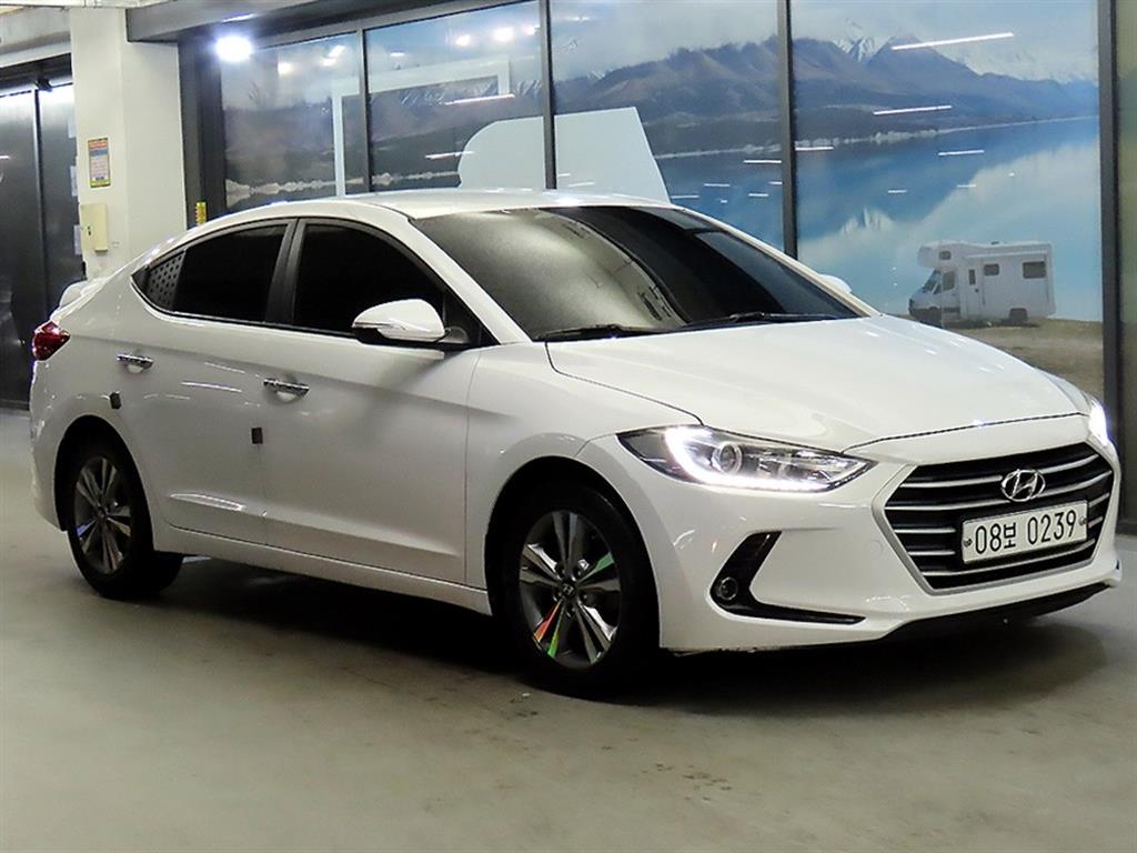 HYUNDAI Avante 2016 Blanco - Importación desde Corea - HF Imports Iquique - Foto 1