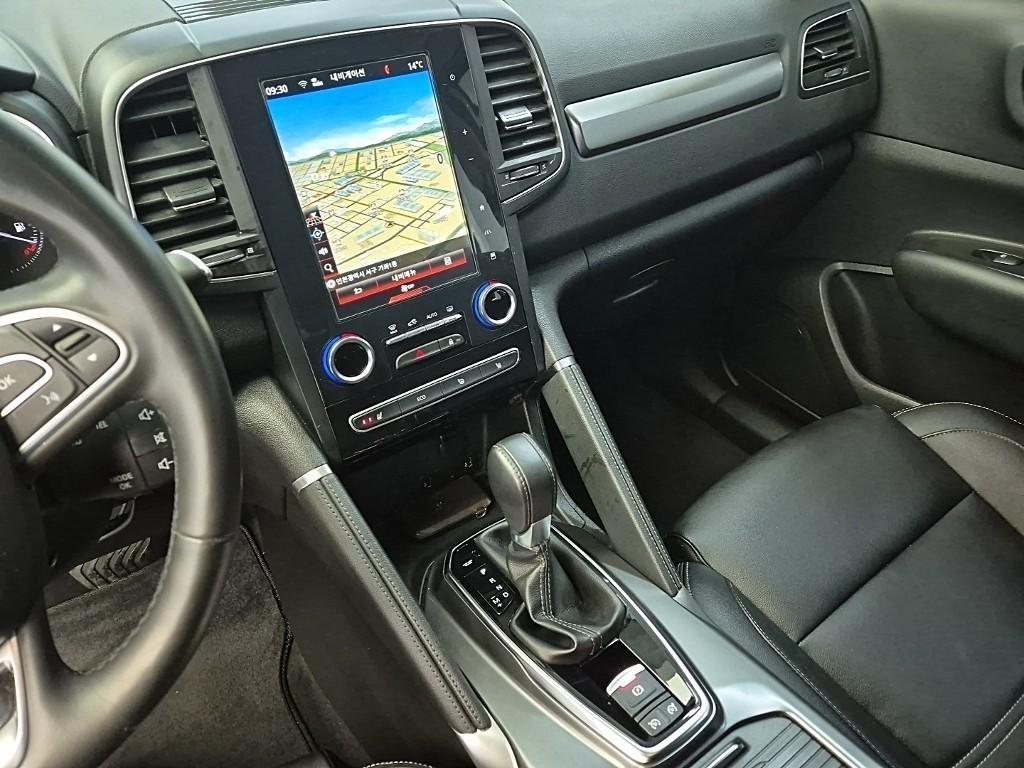 SAMSUNG QM6 - Vista 10