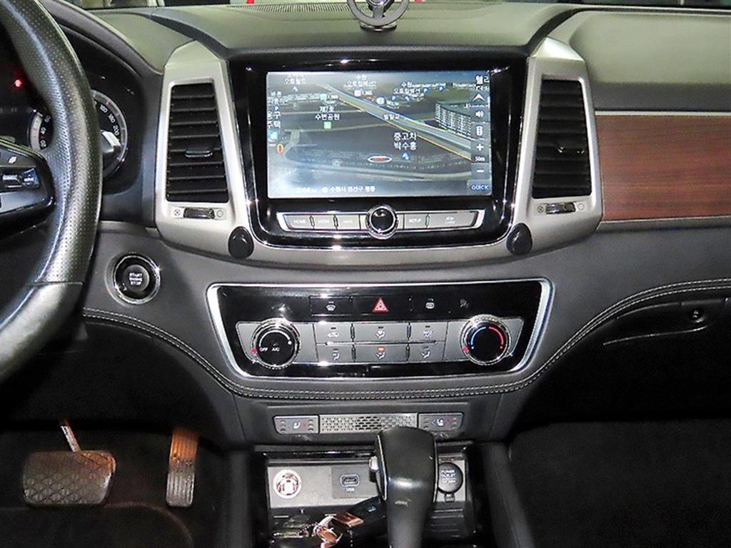 Ssangyong Rexton - Vista 11