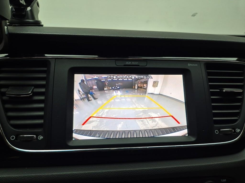 KIA Carnival 2018 Blanco - Importación desde Corea - HF Imports Iquique - Foto 14