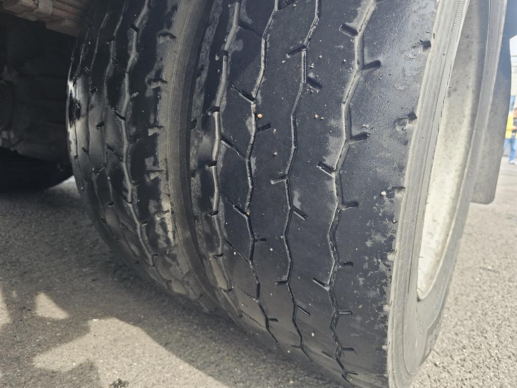 medium and large cargo apChoukJingae 2017 Blanco - Importación desde Corea - HF Imports Iquique - Foto 13