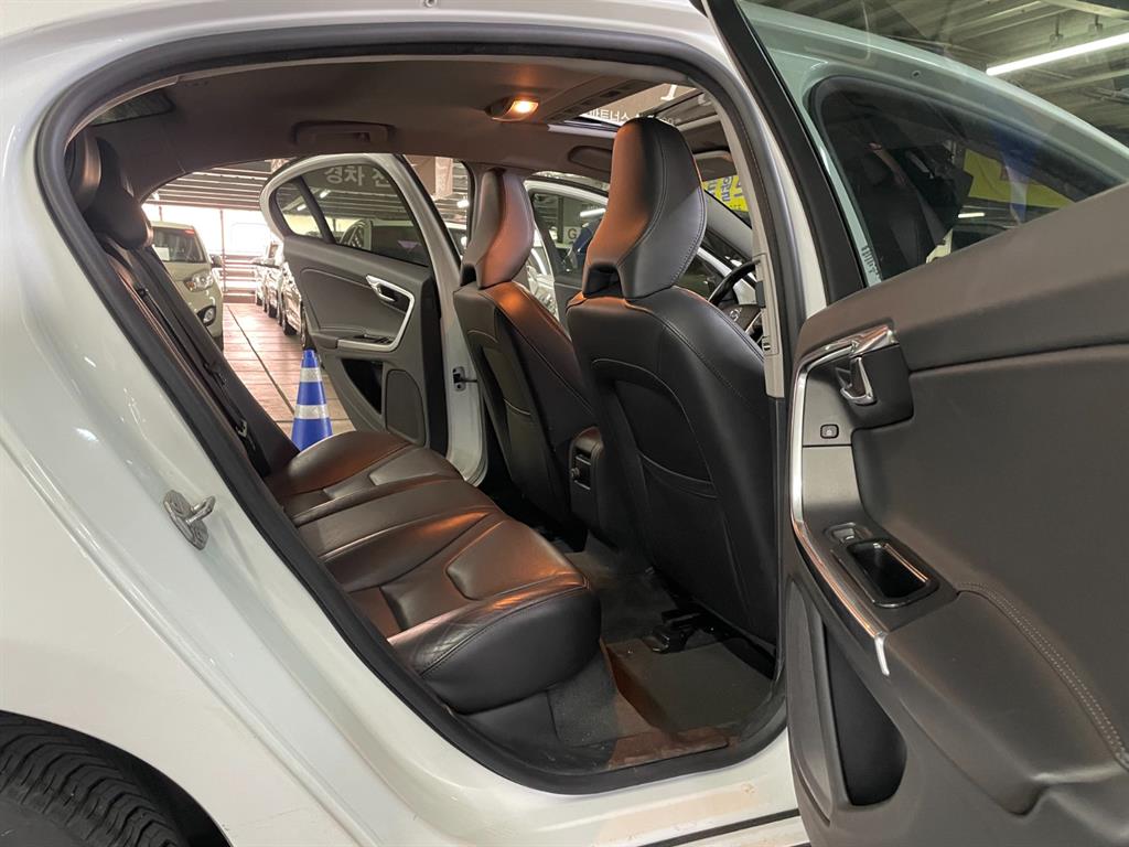 Volvo S60 2017 Blanco - Importación desde Corea - HF Imports Iquique - Foto 19