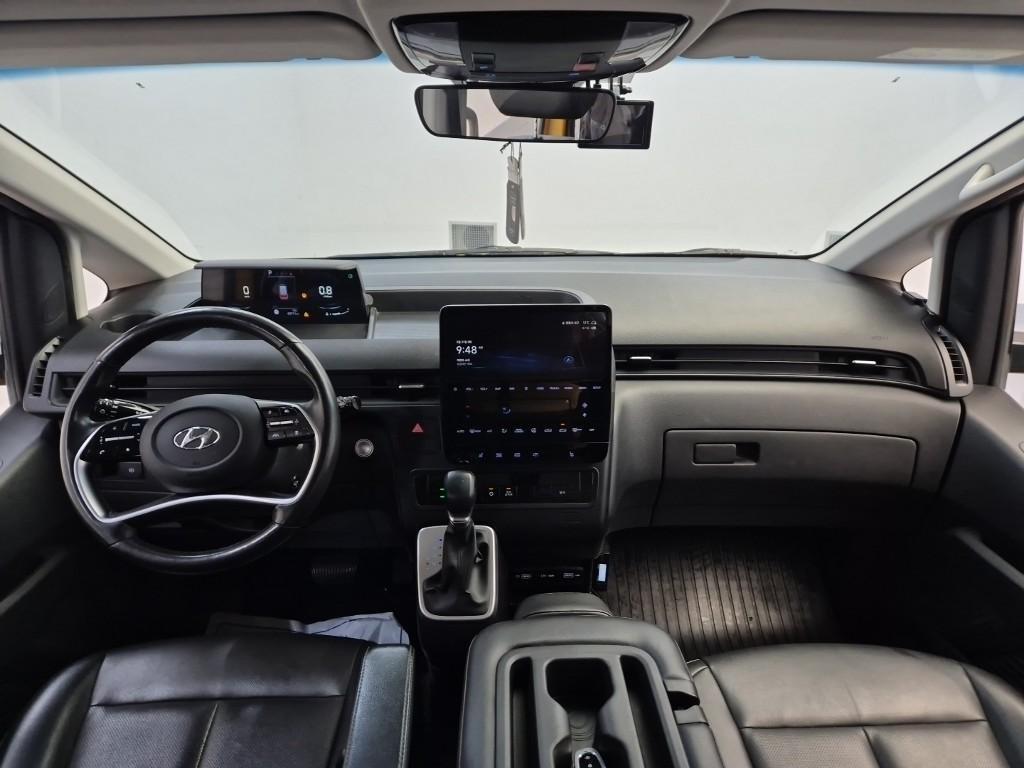 HYUNDAI Staria - Vista 7