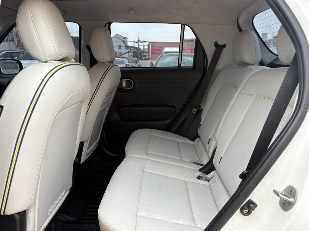 HYUNDAI Casper - Vista 11