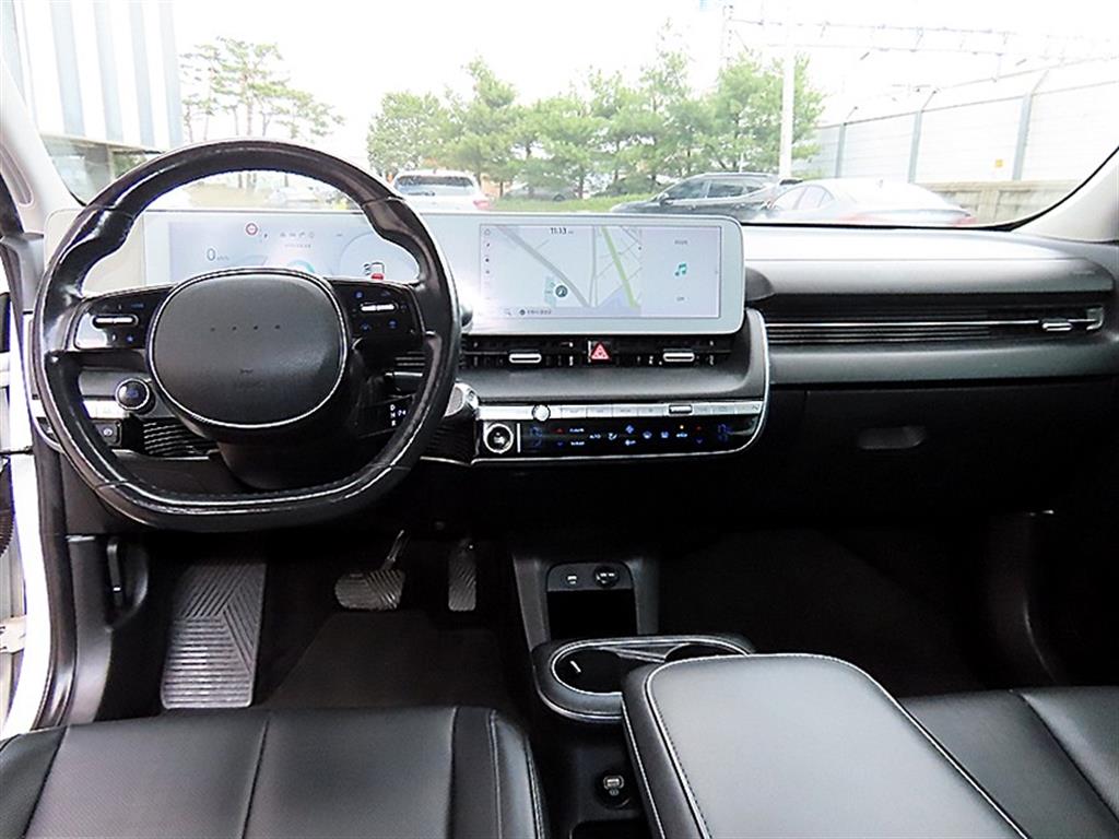 HYUNDAI Ioniq 5 - Vista 7