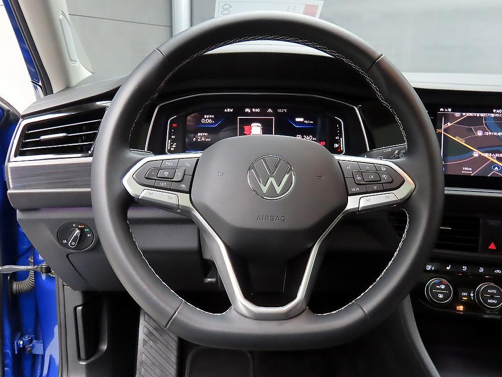 Volkswagen Jetta - Vista 9