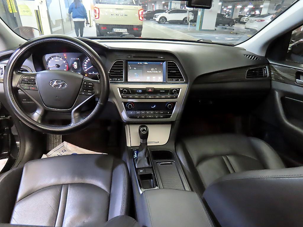 HYUNDAI Sonata - Vista 10