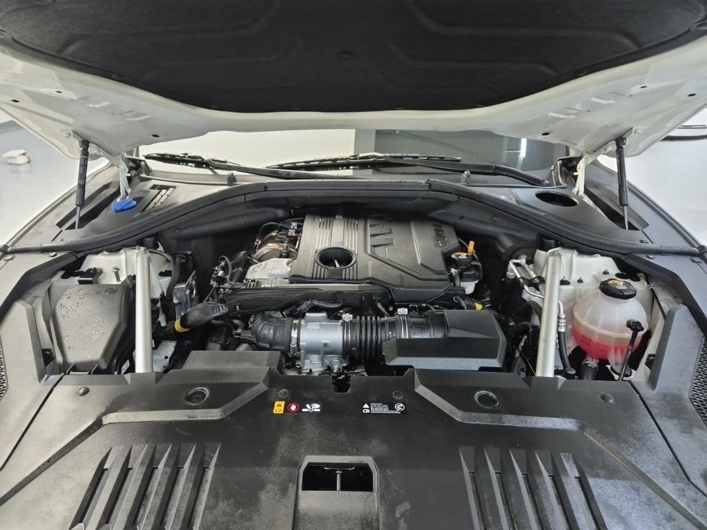 Genesis GV70 - Vista 5