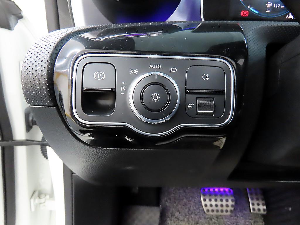 Mercedes Benz CLA Class - Vista 12