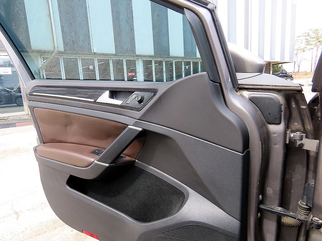 Volkswagen Golf - Vista 11