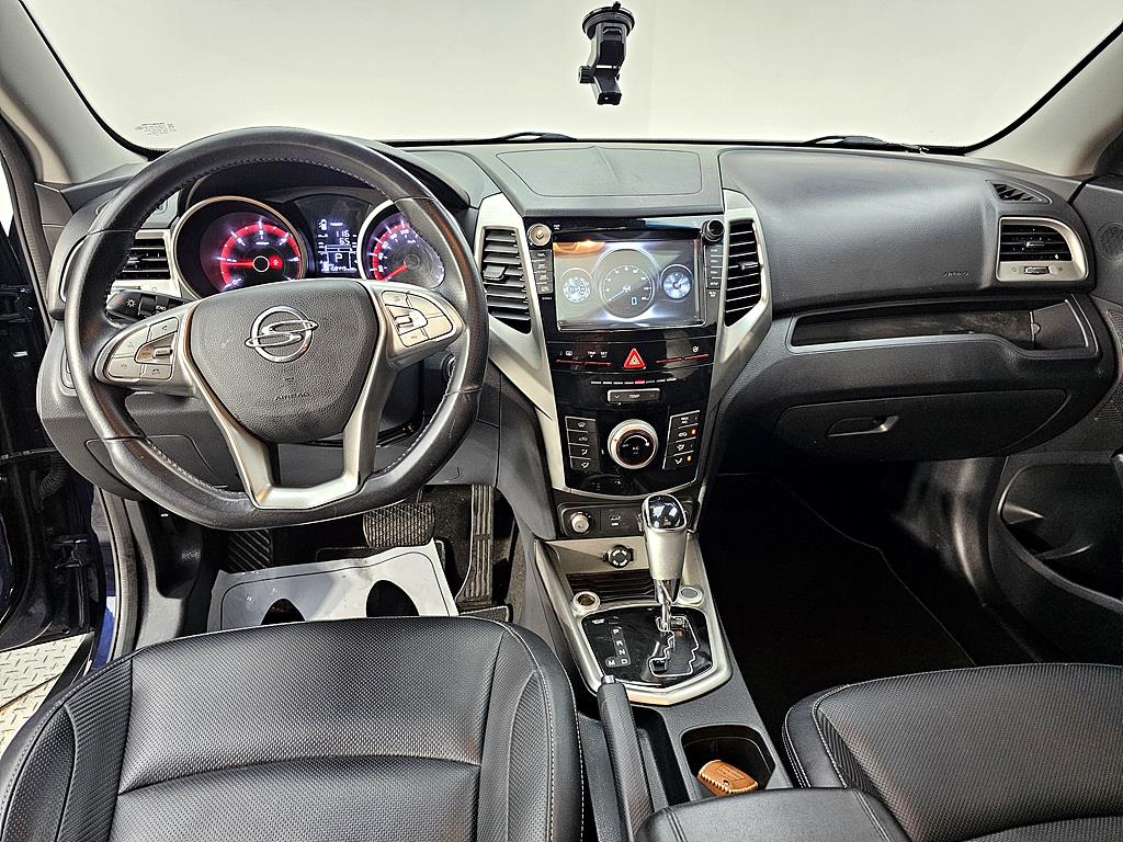 Ssangyong Tivoli - Vista 5