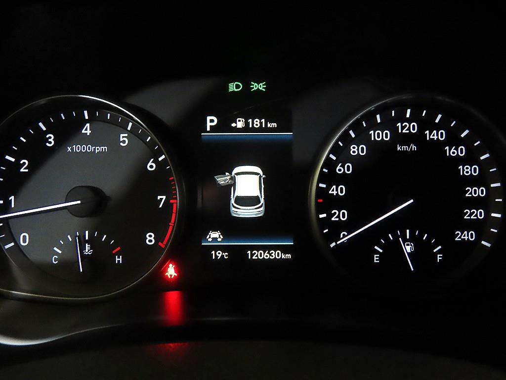 HYUNDAI i30 - Vista 9