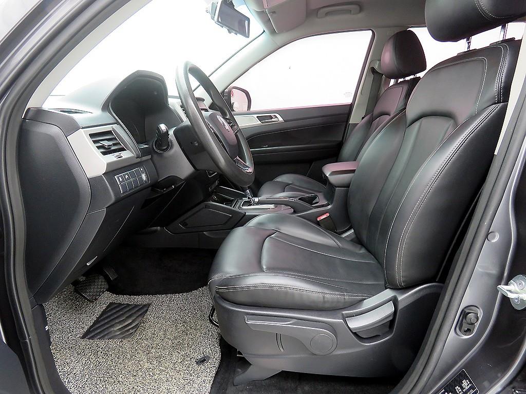 Ssangyong Rexton - Vista 6