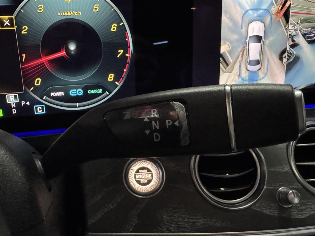 Mercedes Benz E class - Vista 11