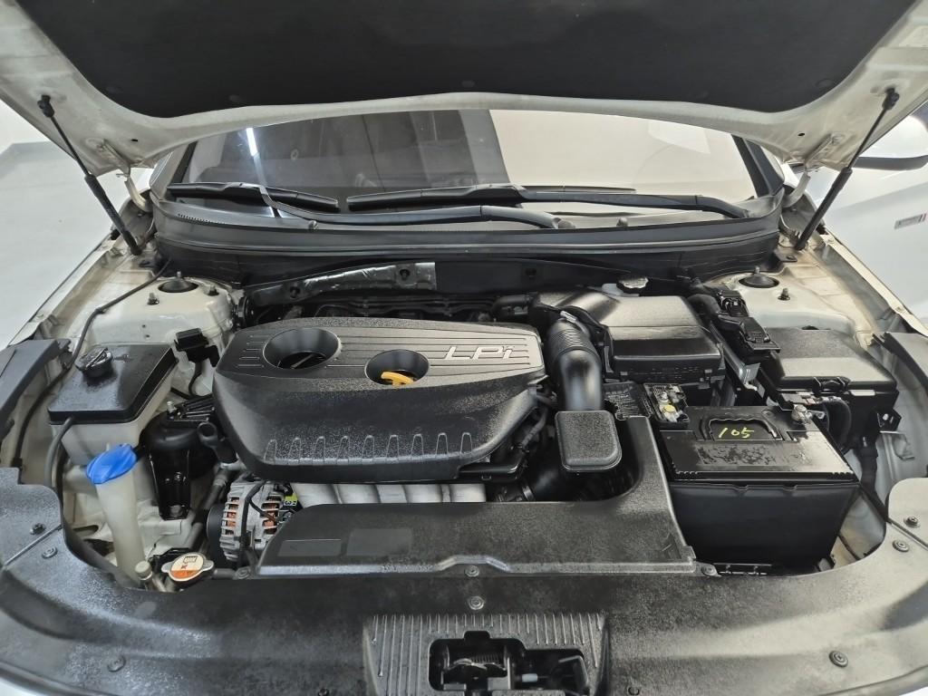 HYUNDAI Sonata - Vista 5