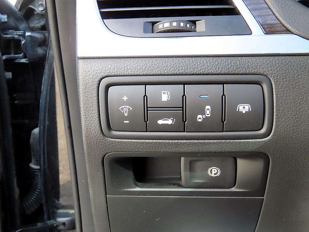 Genesis G80 2018 Negro - Importación desde Corea - HF Imports Iquique - Foto 13