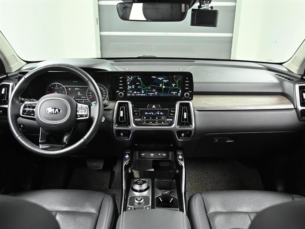 KIA Sorento - Vista 8