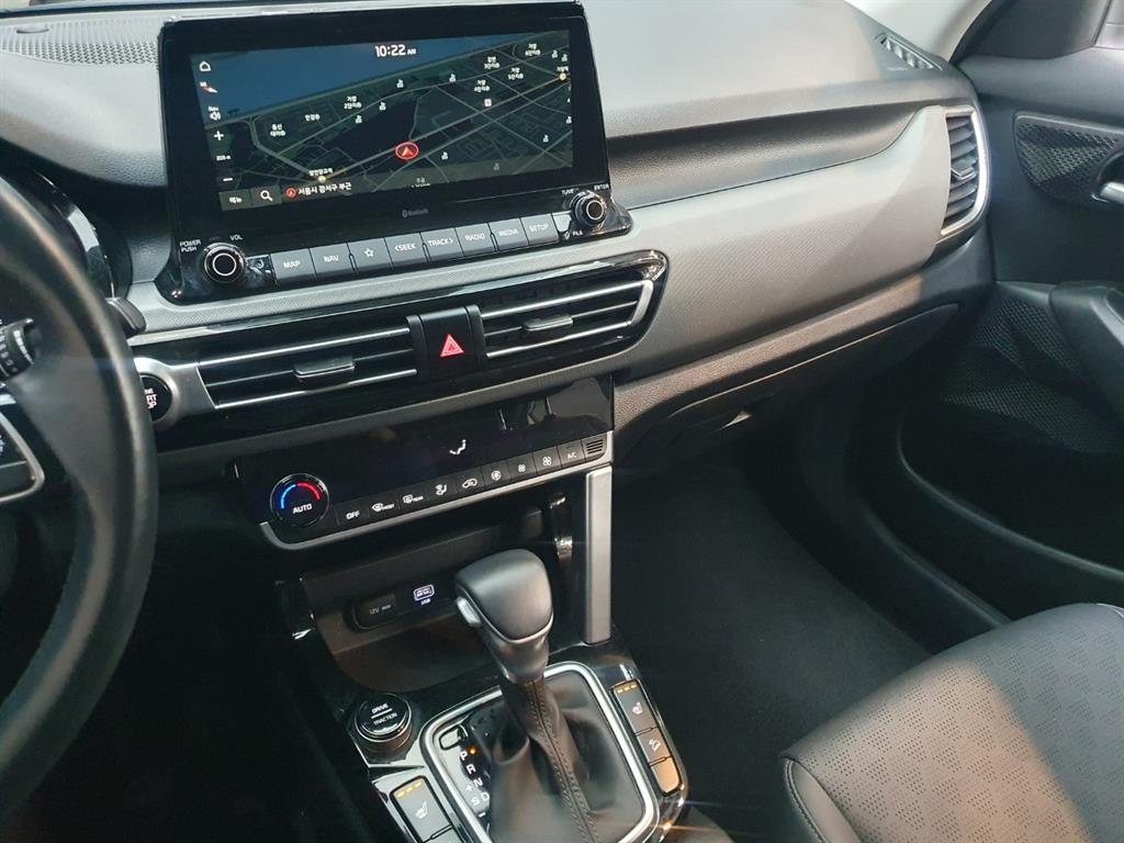 KIA Seltos - Vista 8