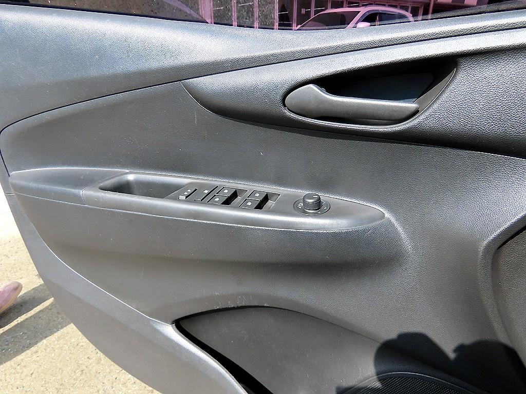 Chevrolet Spark - Vista 12