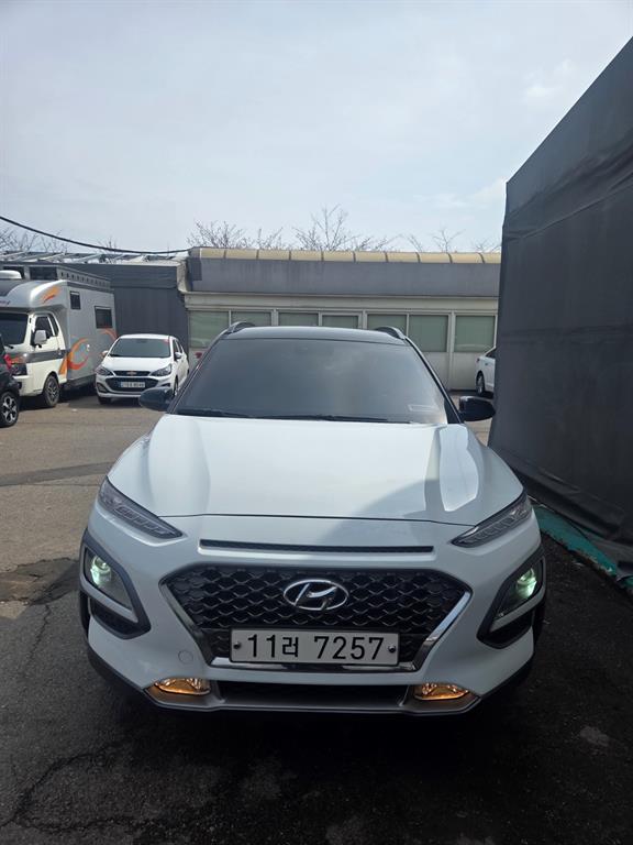 HYUNDAI Kona 2018 Blanco - Importación desde Corea - HF Imports Iquique - Foto 1