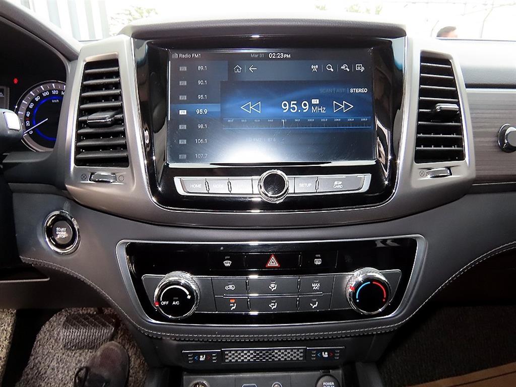 Ssangyong Rexton 2019 Blanco - Importación desde Corea - HF Imports Iquique - Foto 14