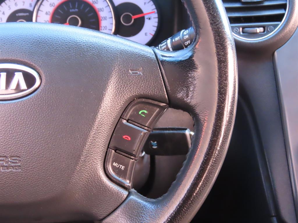 KIA Carens 2011 Plateado - Importación desde Corea - HF Imports Iquique - Foto 12