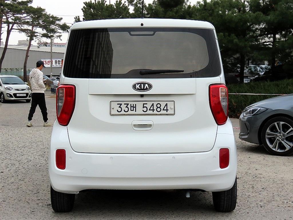 KIA Ray - Vista 4